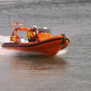 Sea Palling Independent Lifeboat has suspended its search and rescue services